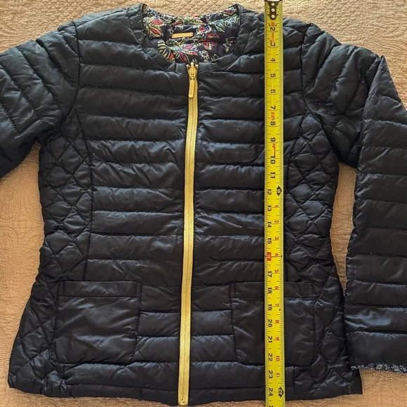 Lilly Pulitzer reversible down jacket Navy/floral - Picture 8 of 17